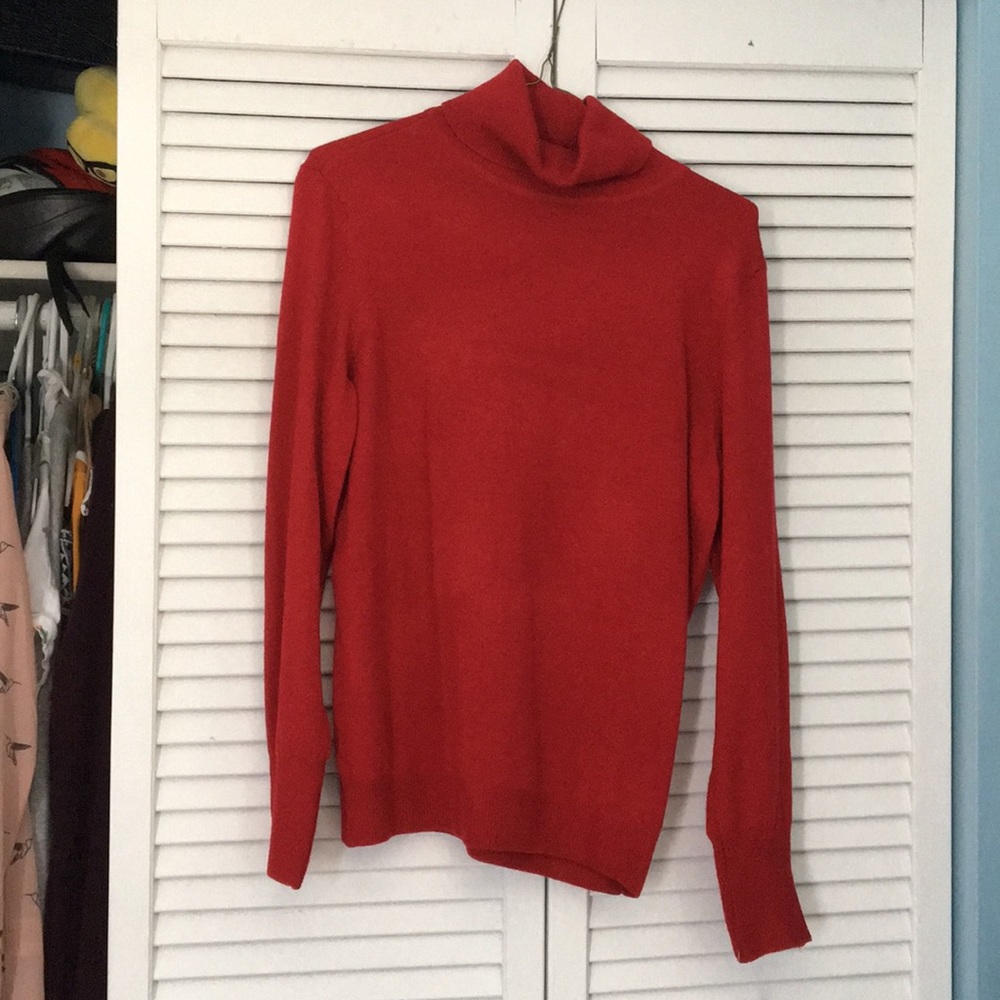 Vibrant Red long sleeves turtle neck.